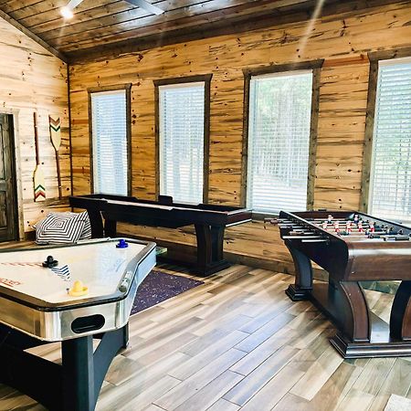 New Cabin W Hot Tub + Views Sleeps 12 브로큰보우 외부 사진