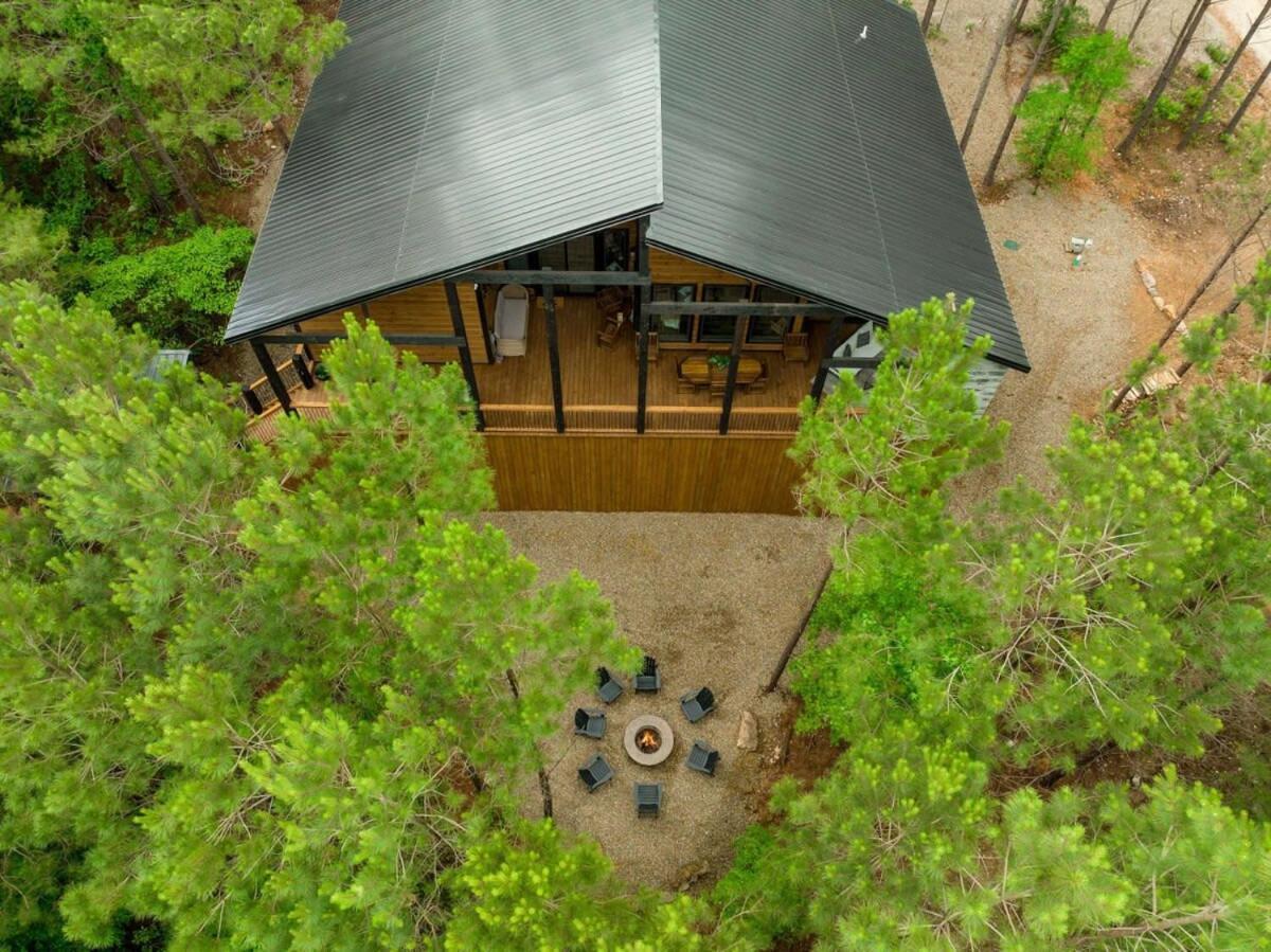 New Cabin W Hot Tub + Views Sleeps 12 브로큰보우 외부 사진