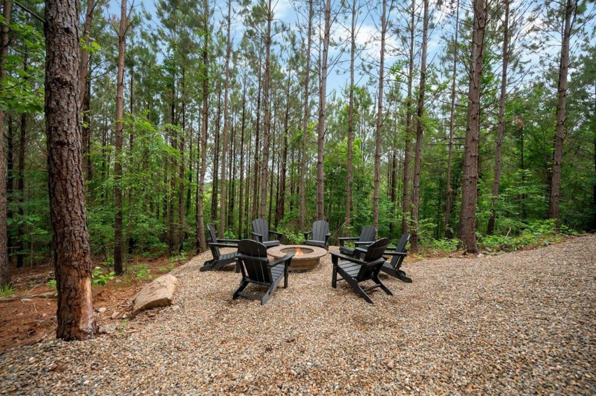 New Cabin W Hot Tub + Views Sleeps 12 브로큰보우 외부 사진