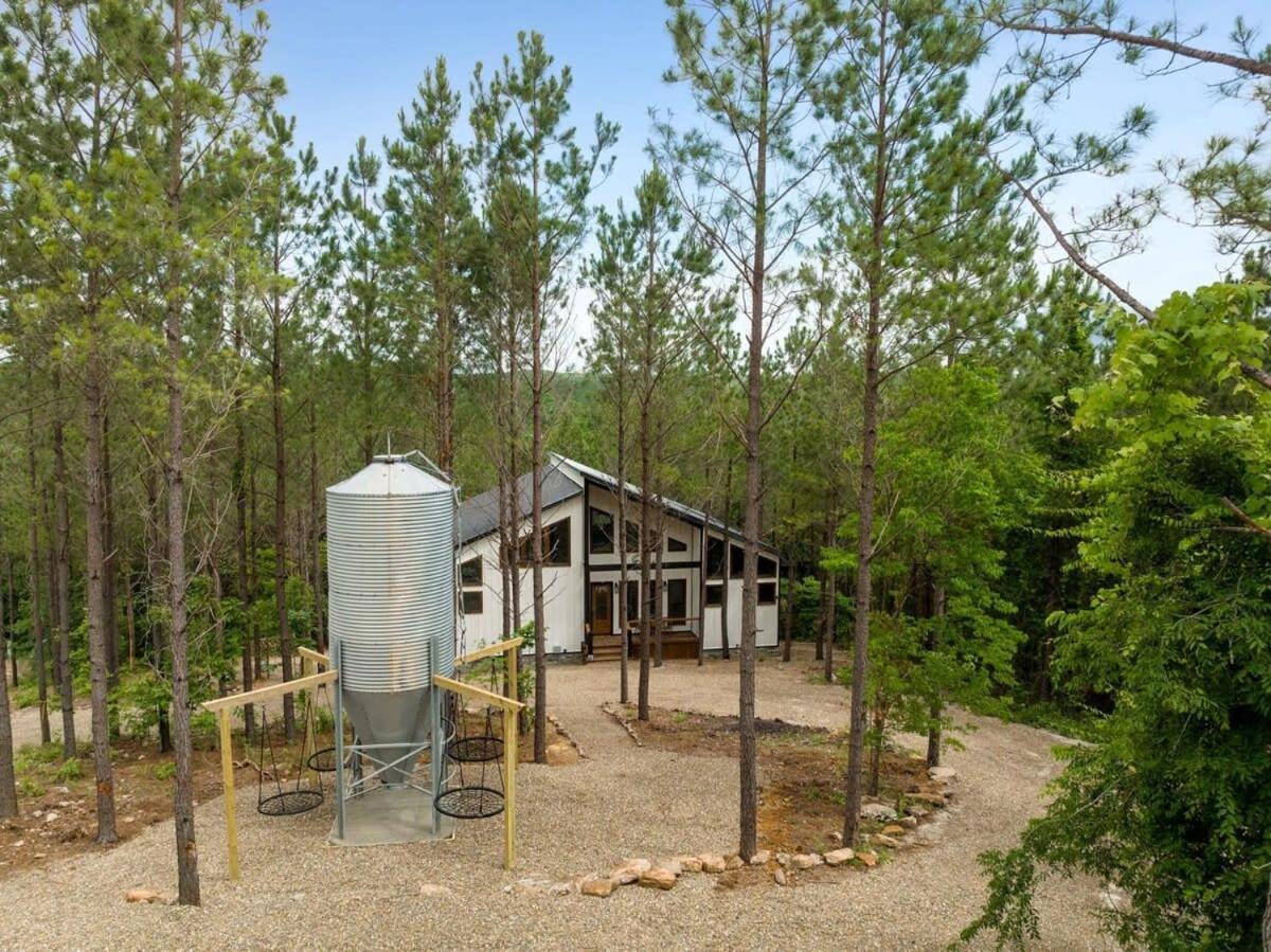 New Cabin W Hot Tub + Views Sleeps 12 브로큰보우 외부 사진