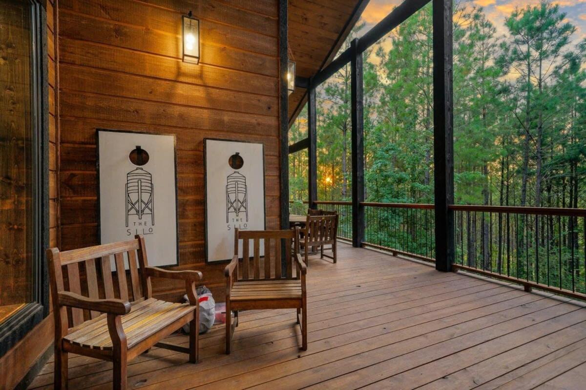 New Cabin W Hot Tub + Views Sleeps 12 브로큰보우 외부 사진
